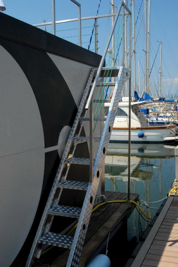 House Boat Luxury Cagliari Otel Dış mekan fotoğraf